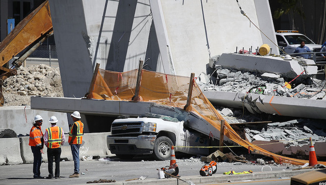 美天桥坍塌事故：工程师曾提醒坍塌天桥有裂缝