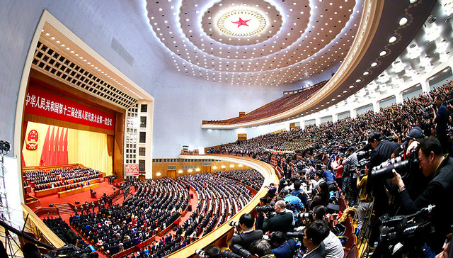 【一周政经大事】习近平全票当选国家主席、中央军委主席 默克尔开启第四个总理任期