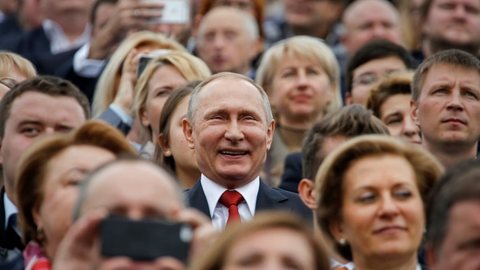 以创纪录得票率赢得总统大选 普京：无论你选谁我都要团结