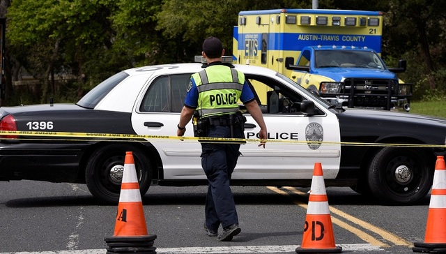 【天下头条】美国奥斯汀疑现连环爆炸案 Uber自动驾驶汽车撞死行人