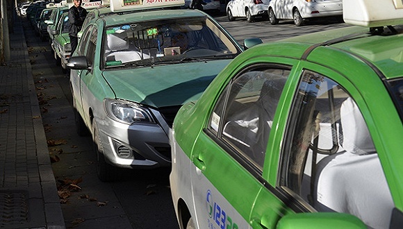 出租汽车驾驶员,核查,行政主管部门,公安机关,运输部,考试,暴力犯罪,点击查看,交通违法,网上报名