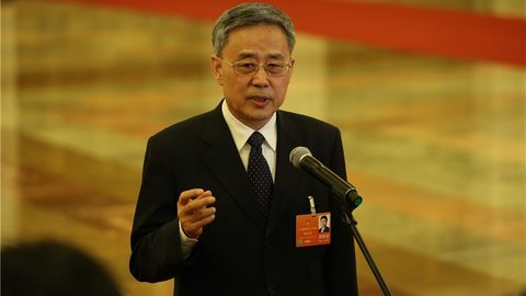 “旋风”郭树清