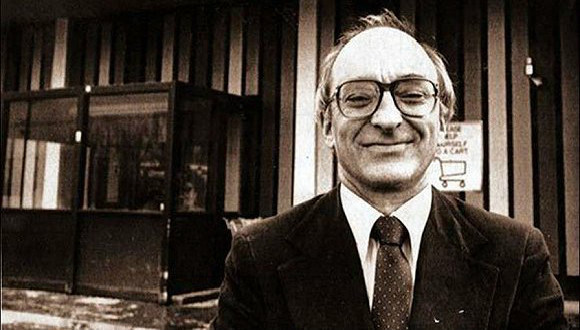 玩具反斗城,Charles,Lazarus