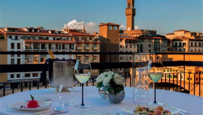 有些爱，始于唇齿；有些情，浓于餐桌