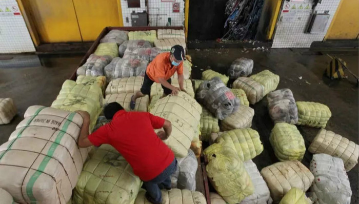 黑色产业链,美国,说三道四