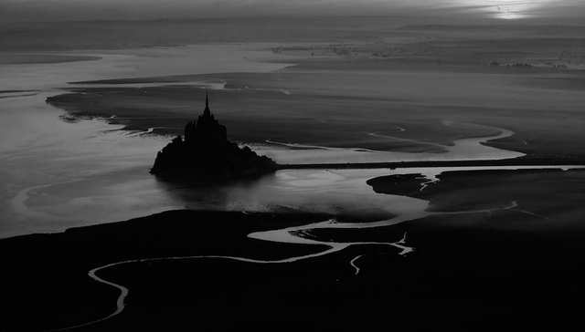 潮汐：人类文明与海洋律动相依相存的浪漫史诗