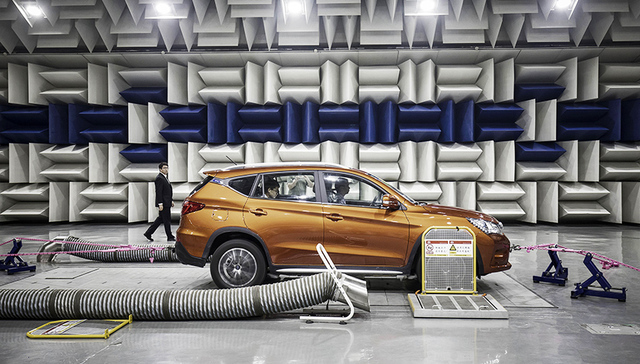 【今日商业精选】比亚迪计划将电池业务分拆上市 特斯拉召回12.3万辆Model S