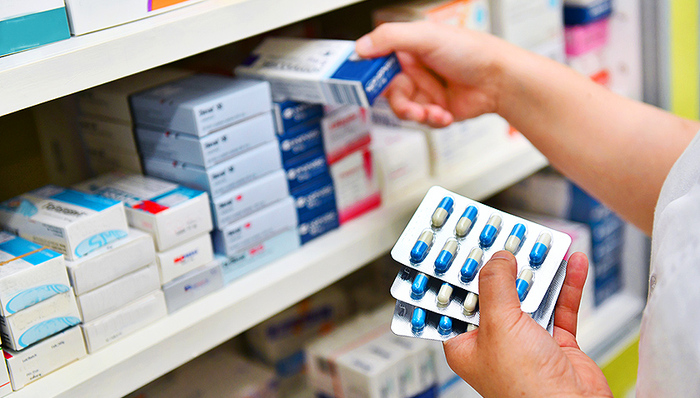 资本并购下沉 县域连锁药店上演“生死时速”