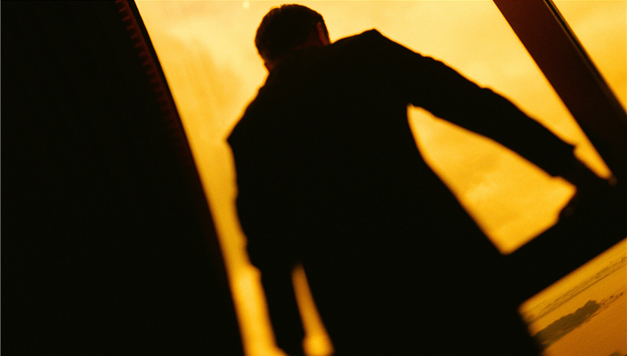 【调查】武汉研究生坠楼前：硕导被指长期压榨 强迫其叫爸爸