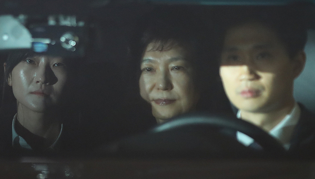 朴槿惠被捕满一年 韩媒：一审宣判量刑或超20年