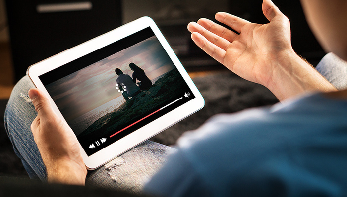 文化和旅游部：新浪视频、爱奇艺等因提供恶搞视频被罚