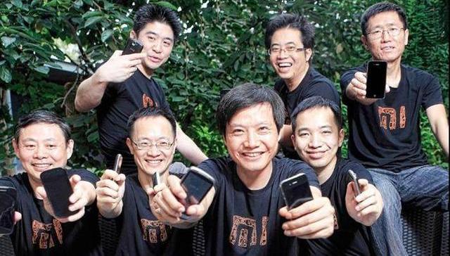 雷军发内部信贺小米八周年 今年手机销量目标破亿