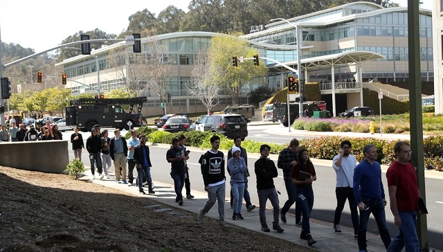 【天下头条】加州YouTube总部发生枪击一死三伤 美公布拟加征关税的中国商品清单