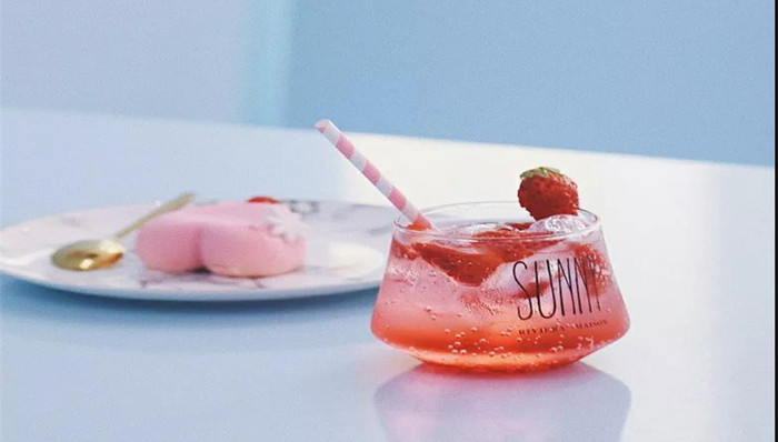 这个早春，杭州美少女都要打卡的咖啡店出现了！拍拍拍根本停不下来