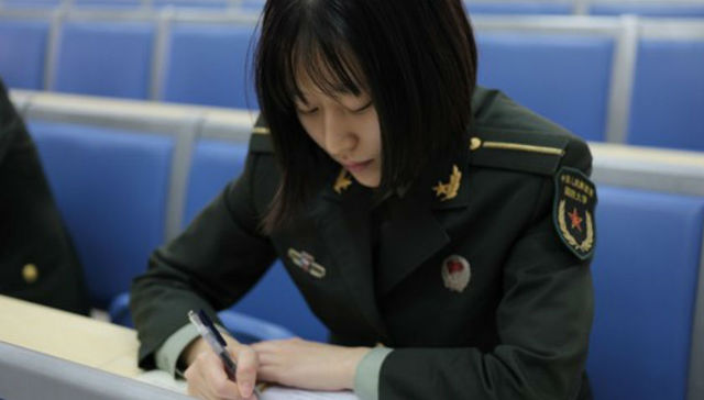 1986年,王雨晨,1970年,苯日神山,推荐免试,女儿,军营,清明时节,亲爱的爸爸,英烈子女班