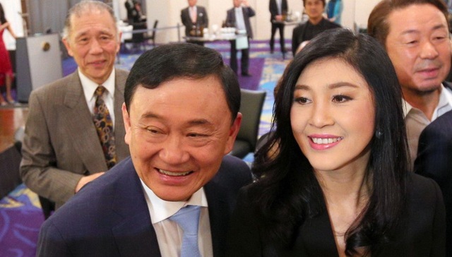 兄妹,玩自拍,民族报,泰国总理,曼谷邮报,图片来源,樱花树,新书发布会,二人,客户端