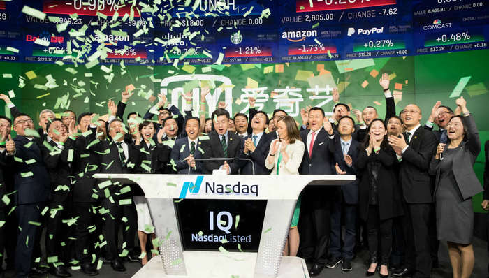 【文娱早报】爱奇艺领投二次元社区轻文 猫眼微影再传年内香港上市