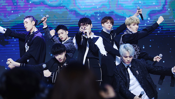 大众文化,偶像工业