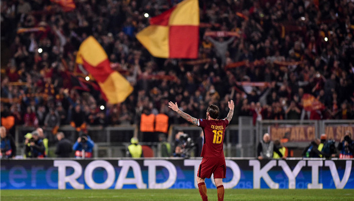 【体育早报】阿兰肘击遭8场禁赛 利物浦、罗马晋级欧冠半决赛