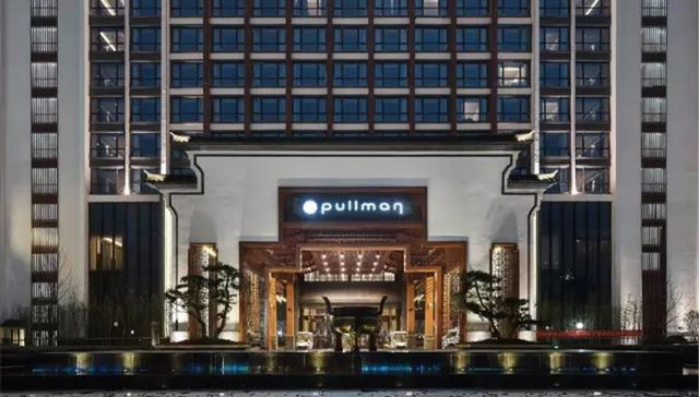 为什么有这么多酒店群？