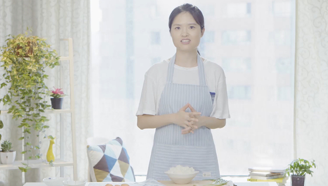 从普通职员到粉丝百万的美食网红，我们和田螺姑娘聊了聊这样的生活会经历些什么