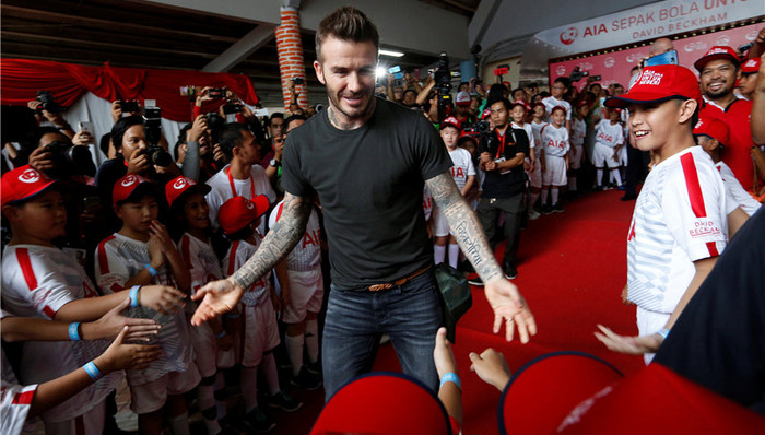 16年过去了，她们还在像贝克汉姆一样踢球吗？