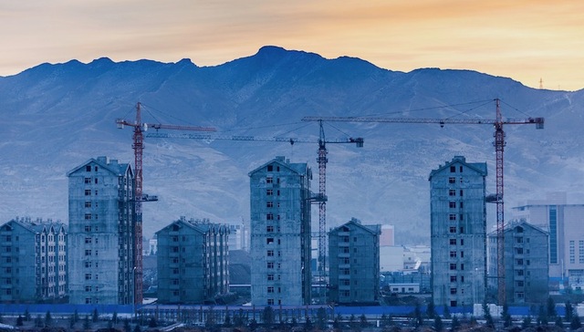 【财经数据】人民币汇率创一周新低 3月55城房价明显上涨