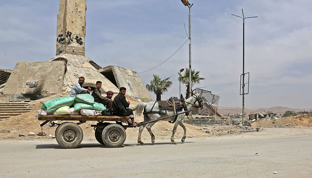 小镇杜马的化武疑云：联合国安全人员进入探路时遇袭