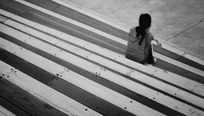 故意杀人罪,婚恋诈骗,深圳交警,刷脸执法,人工智能,死不起,购房资格,高校职称评审