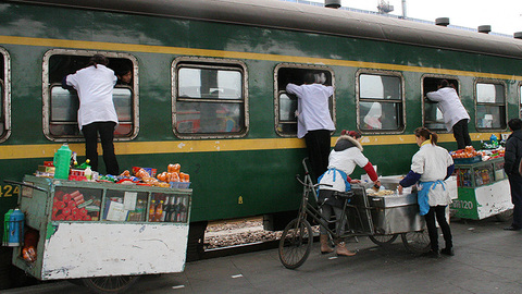 【绿皮火车专题之四】古往今来，那些与火车有关的片段