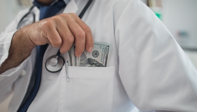 彭州市监委调查医疗系统采购腐败：虚开票据套公款