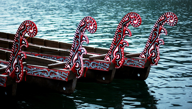 广西桂林龙船翻船事件：死亡人数升至15人 仍有2人失联