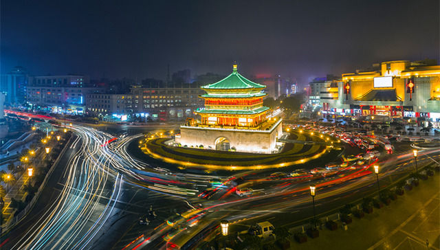 “抢人”的西安：从30万人闪电落户到无房可售