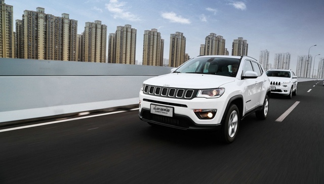 测试|行驶52公里、40次两驱四驱切换后，这台Jeep指南者综合油耗显示为7.1L/100km