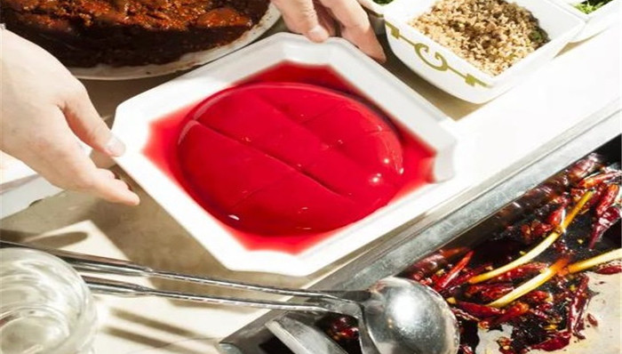 兔头猪脑小龙虾，外国人竟然也有成都胃