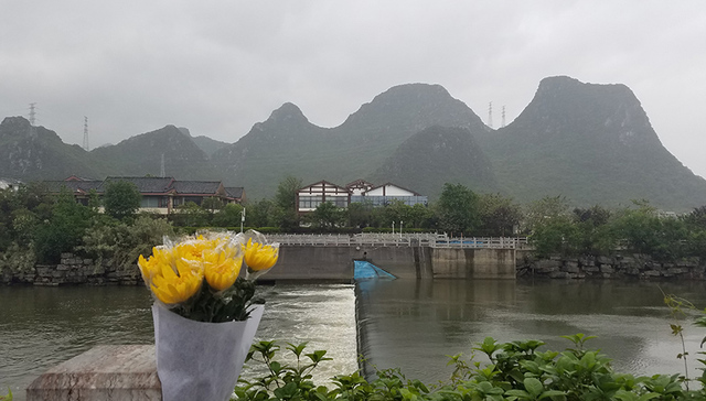 【特写】17死桂林龙舟倾覆事件的生死三分钟