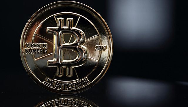 【天下奇闻】冰岛大盗越狱与总理同机出国 肌肉力量大脑更有活力