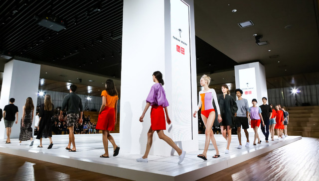 【是日美好事物】下一个假日衣橱优衣库承包了 LadyGaga同款错位眼镜值得拥有