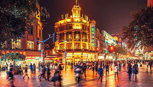 传承创新,生产性服务业,动漫游戏,,,四大品牌,教师教育,媒体创新,独角兽,隐形冠军,店小二