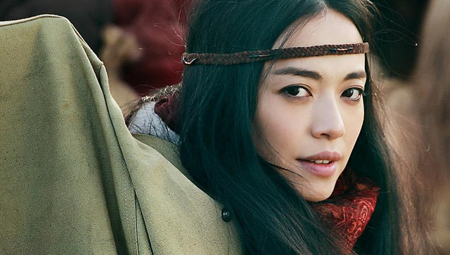 【文娱早报】陈彼得诉《九层妖塔》侵权获赔30万 华谊、光线2018年新片亮相全国院线推介会