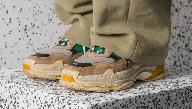 Balenciaga陷歧视风波 两次发布声明表态