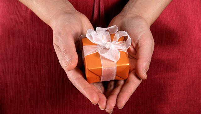 基层工会,工会会员,慰问品,住院,职工福利,代金券,蛋糕店,职工群众,鲜水果,党风廉政建设