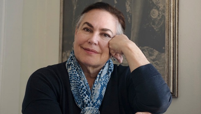 小说家艾米·布鲁姆：当作家是天大的特权 但也并非一帆风顺