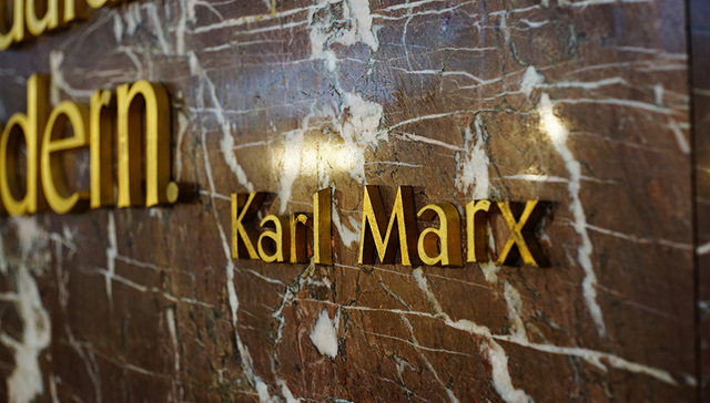 上集,不朽的马克思,德法年鉴,莱茵报,唯物主义,特里尔,民主主义,共产主义,恩格斯,资产阶级