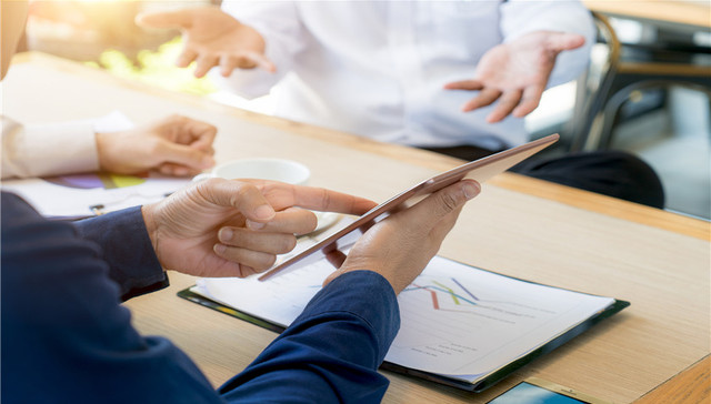 宜信Anju Patwardhan谈中美Fintech差异：中国B2C领跑全球 美国B2B更胜一筹