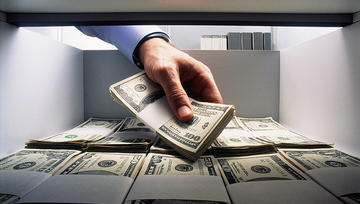 米族金融关联现金贷超人卡被爆故意致客户逾期 法人曾任职宜信