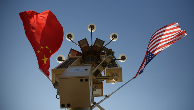 杨洁篪应约同美国务卿通电话：中美应尊重彼此核心利益