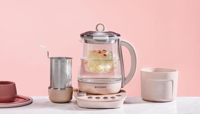 新国货“小粉壶” 为何受到年轻一代的追捧？