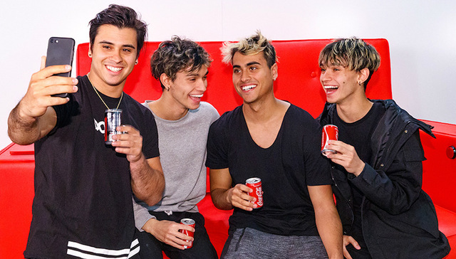 可口可乐的营销主题多年没换 今年你可能又会看到一大堆个性化的可乐瓶