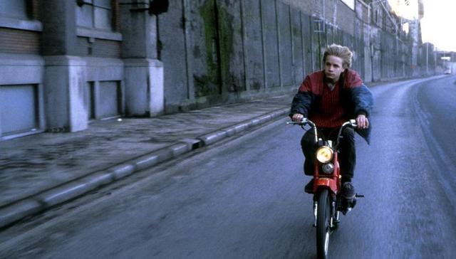 达内,比利时电影,库尔贝,1986年,电影制作,抵抗,电影作品,奥利弗,罗塞塔,幻灭